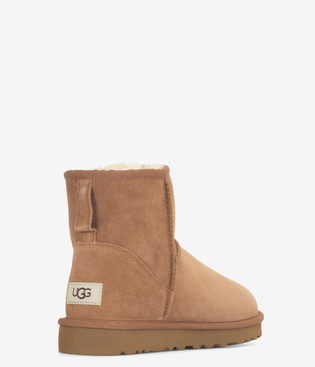 UGG Classic Mini Sheepskin Boot - Chestnut