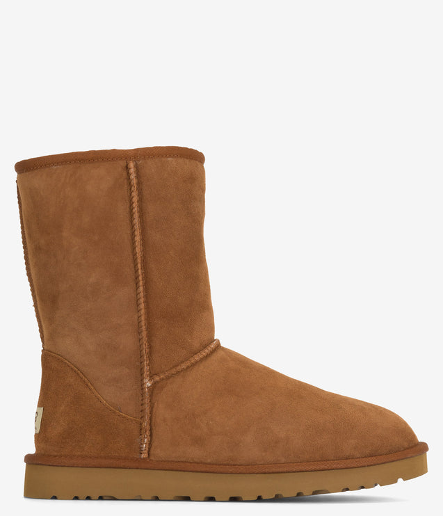UGG Classic Short Sheepskin Boot - Chestnut