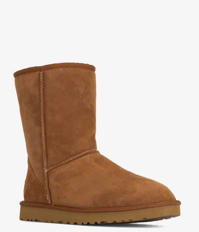 UGG Classic Short Sheepskin Boot - Chestnut