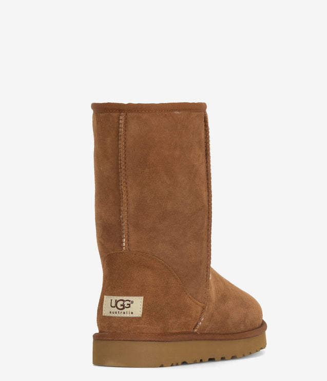 UGG Classic Short Sheepskin Boot - Chestnut