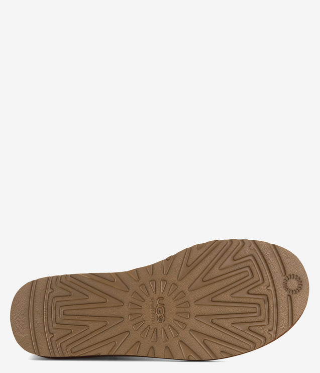 UGG Classic Short Sheepskin Boot - Chestnut