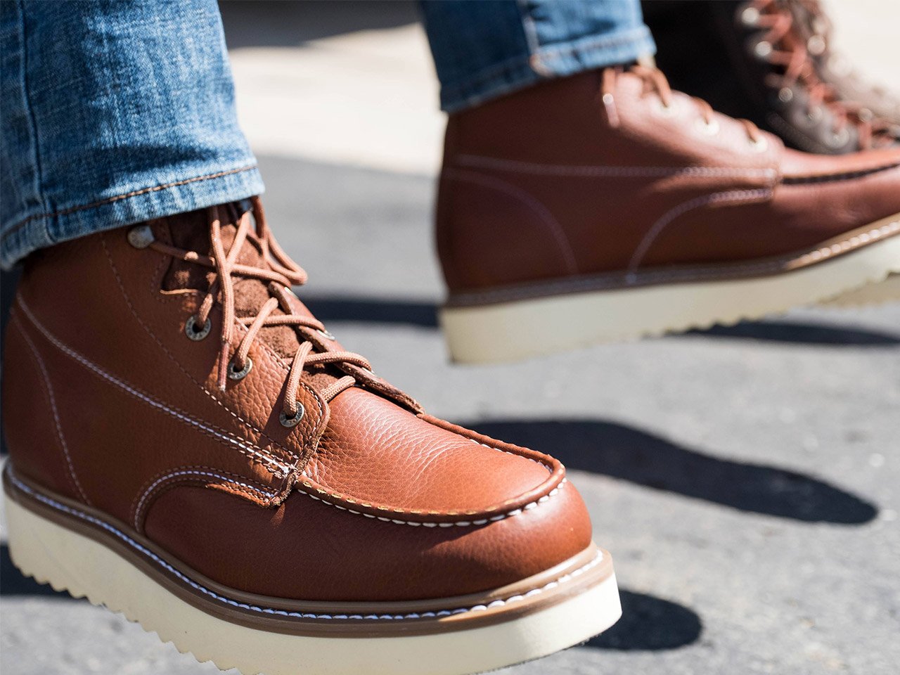 Why We Love the Men’s Wolverine Moc-Toe 6" Work Boot