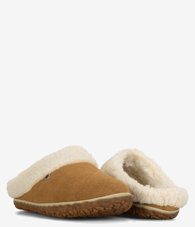 Minnetonka Spruce Slippers - Cinnamon