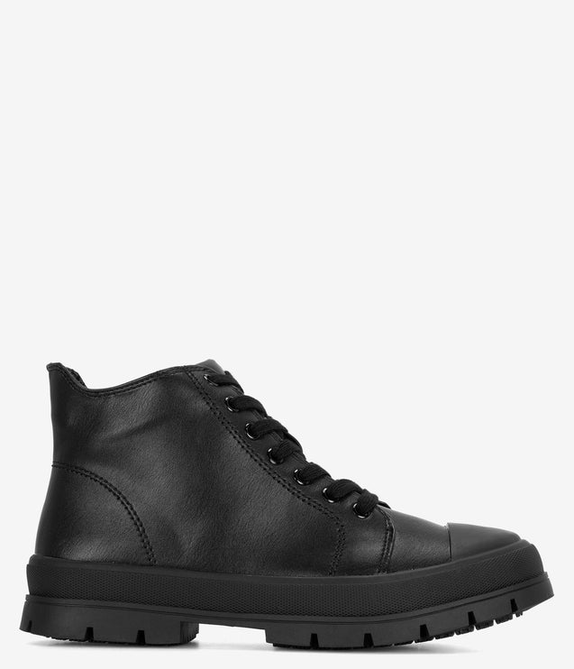 Laforst Skylar Side Zip Slip Resistant Chukka Boot - Black