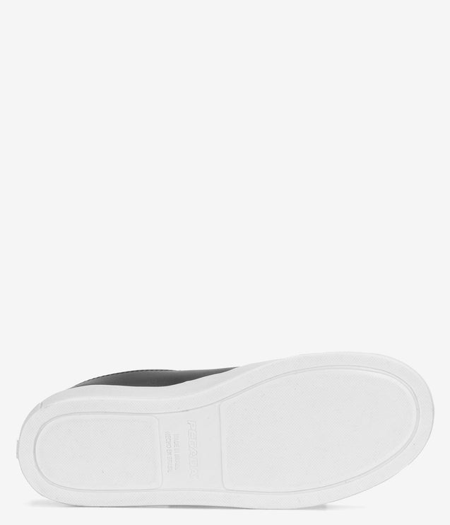 Pegada Casual Leather Slip-On - Black