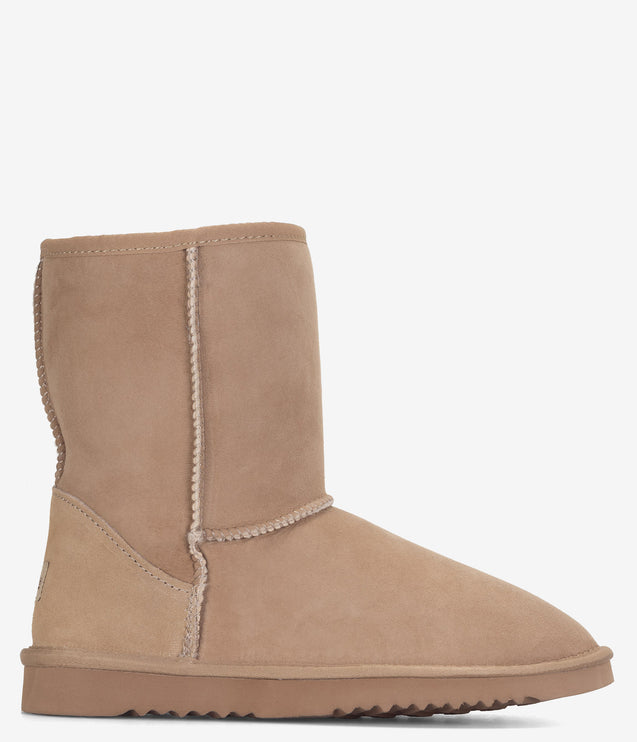 Burleigh Short Twinface Sheepskin Boot - SAND