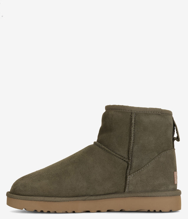 UGG Classic Mini II Sheepskin Boot - Moss Green