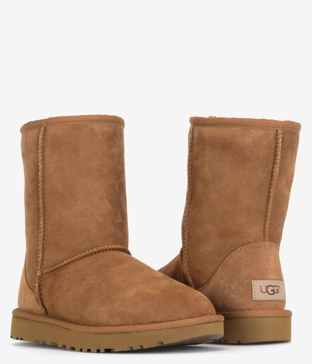 UGG Classic Short II Sheepskin Boot - Chestnut