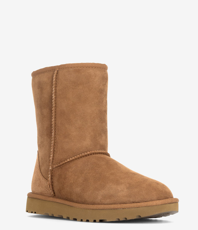 UGG Classic Short II Sheepskin Boot - Chestnut