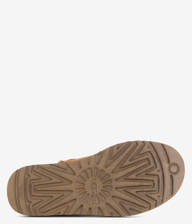 UGG Classic Short II Sheepskin Boot - Chestnut