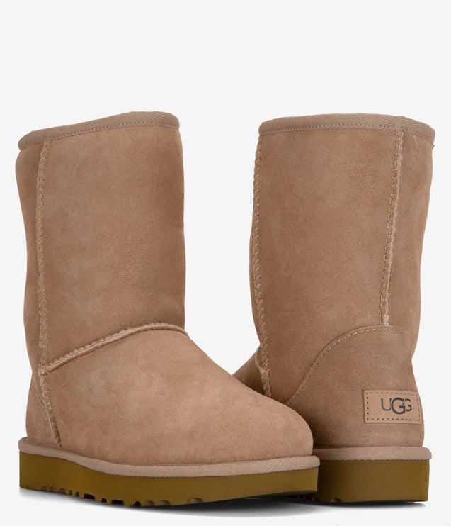 UGG Classic Short II Sheepskin Boot - Sand