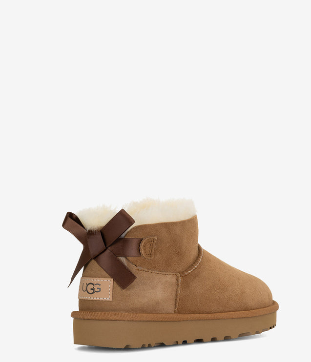 UGG Ultra Mini Bailey Bow - Chestnut