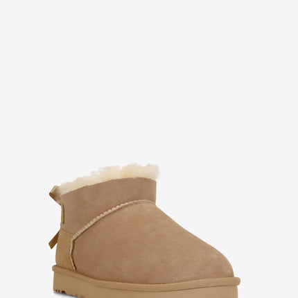 UGG Ultra Mini Bailey Bow - Sand