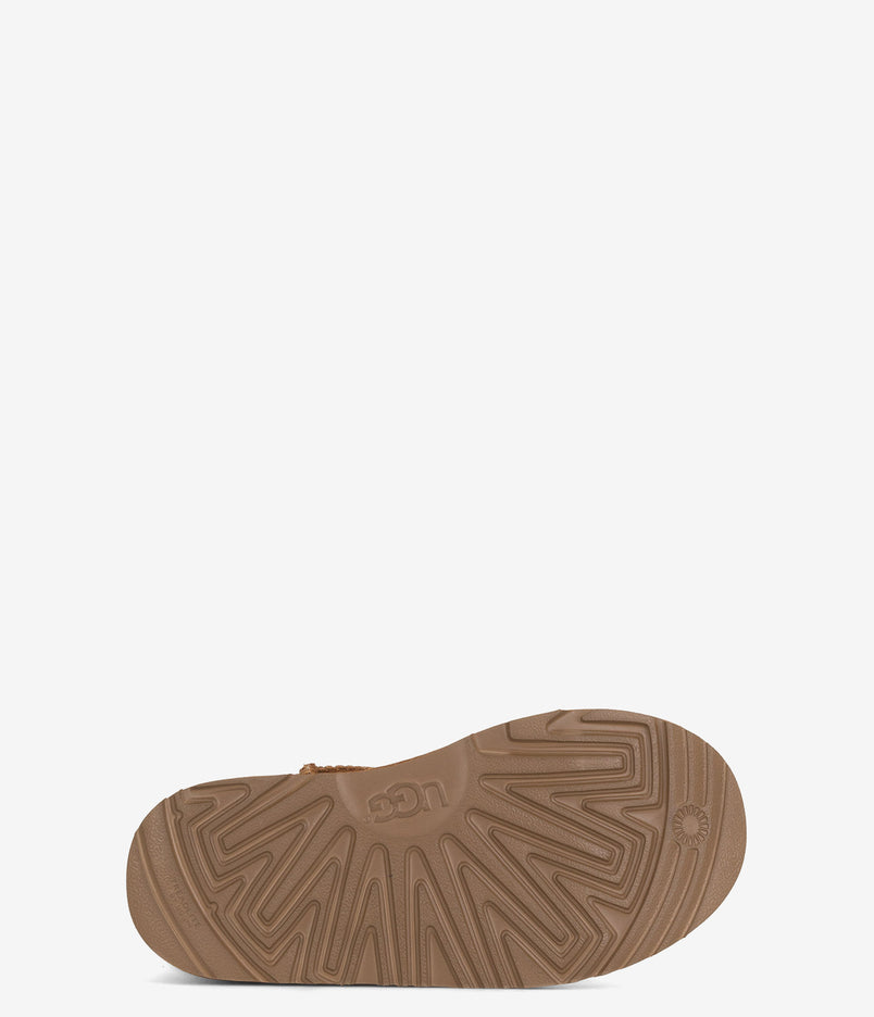 UGG Kids Classic II Sheepskin Boot  - Chestnut