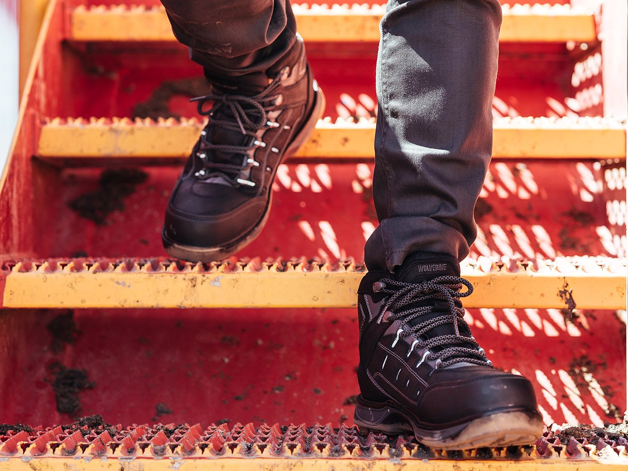 The Difference Between Safety Toe and Steel Toe